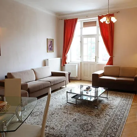 Moyzesova Apartment